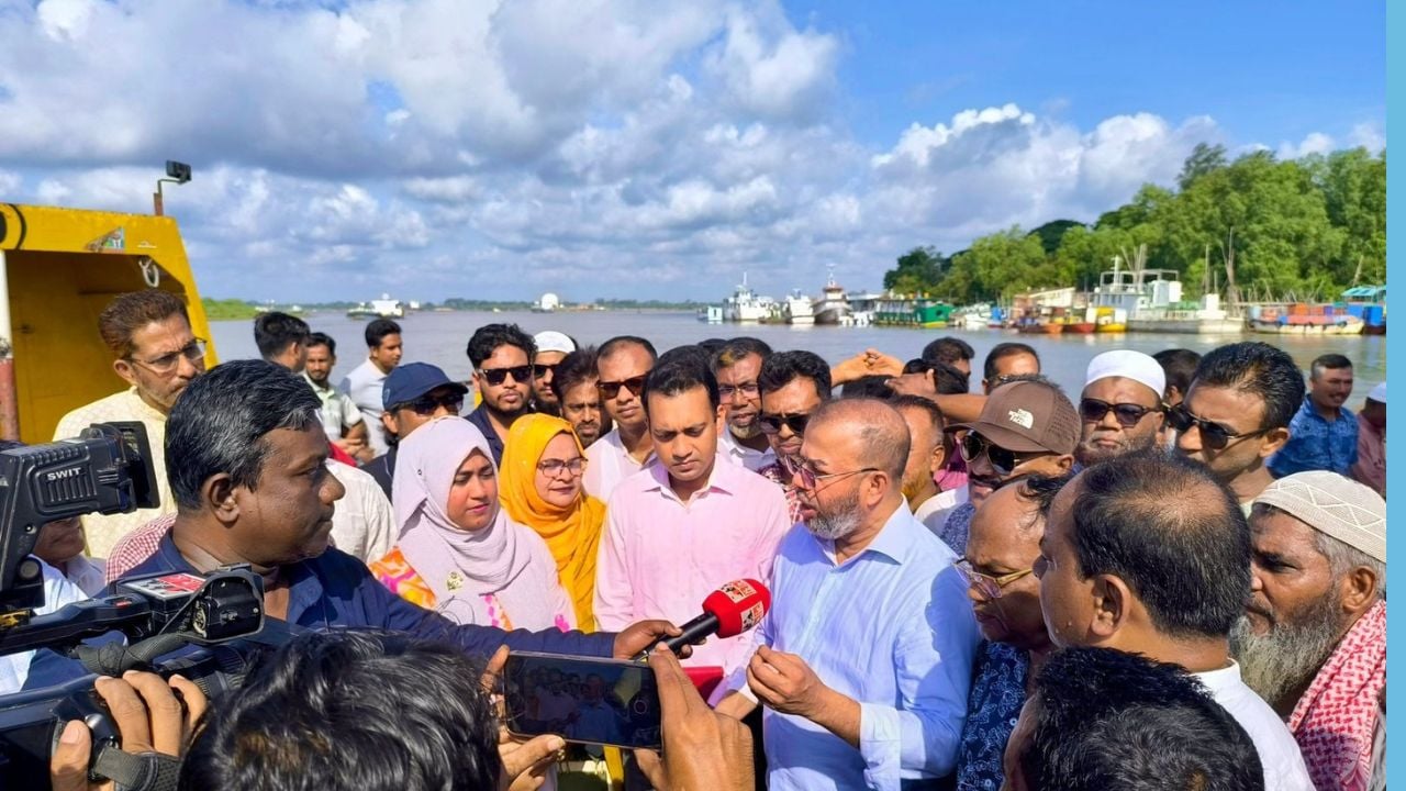 মোংলা নদীতে বিরতিহীন ২ ফেরির যাত্রা শুরু