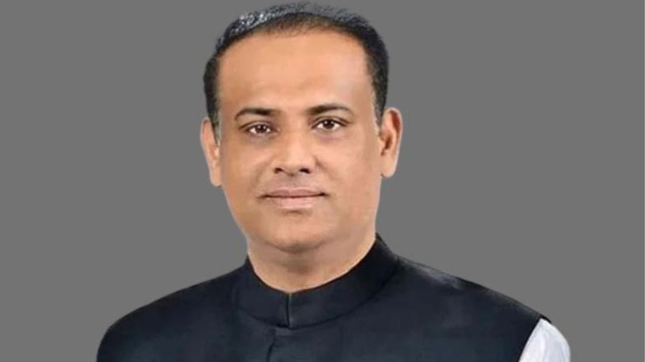 সাবেক ভূমিমন্ত্রী জাবেদসহ ৩৬ জনের বিরুদ্ধে অর্থপাচার মামলা