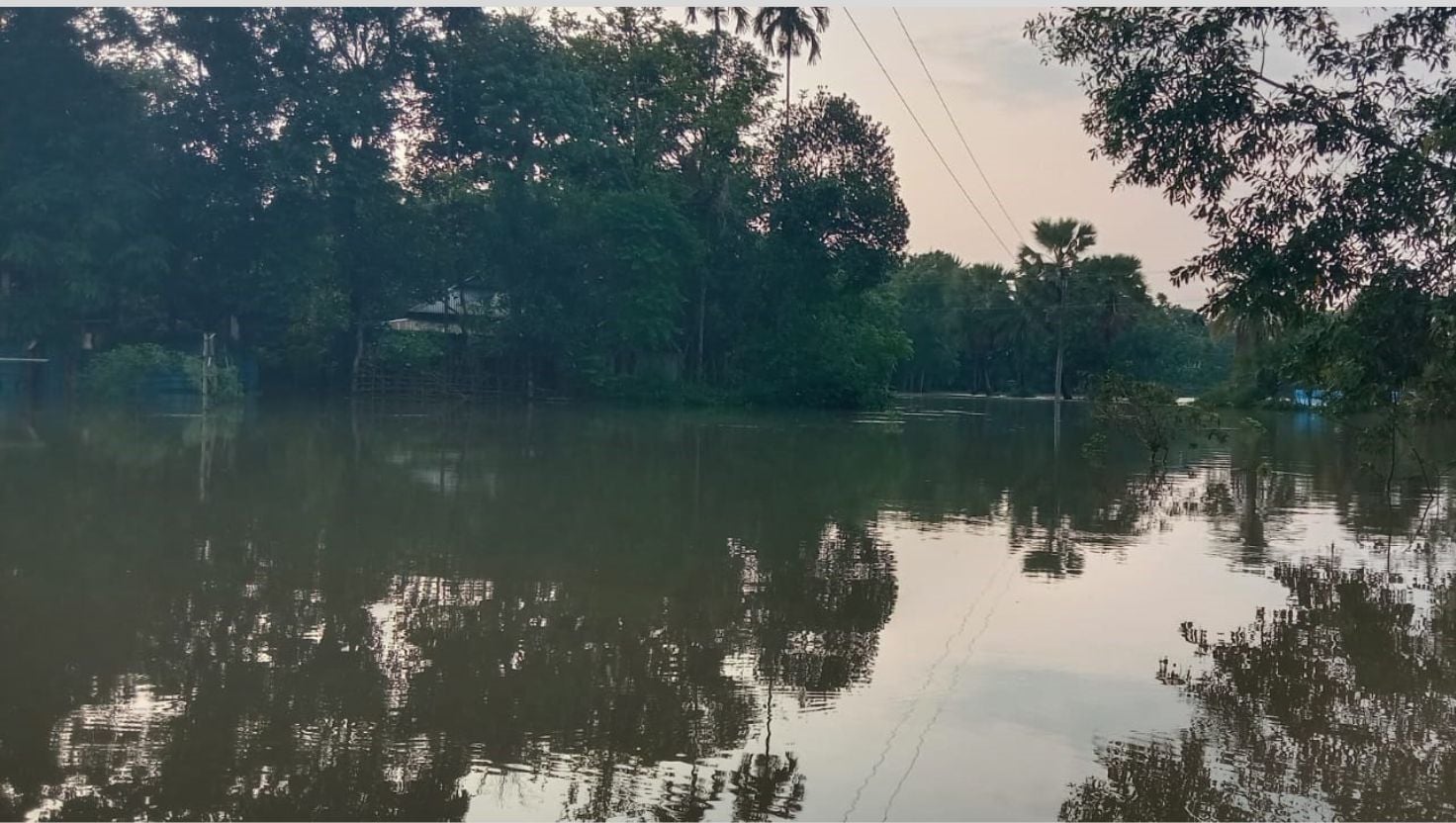 ভারতীয় পাহাড়ি ঢলে হালুয়াঘাটের নিম্নাঞ্চল প্লাবিত