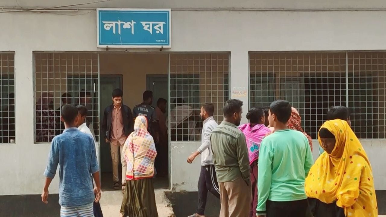 ময়মনসিংহে বহুতল ভবন থেকে পড়ে দুই শ্রমিকের মৃত্যু