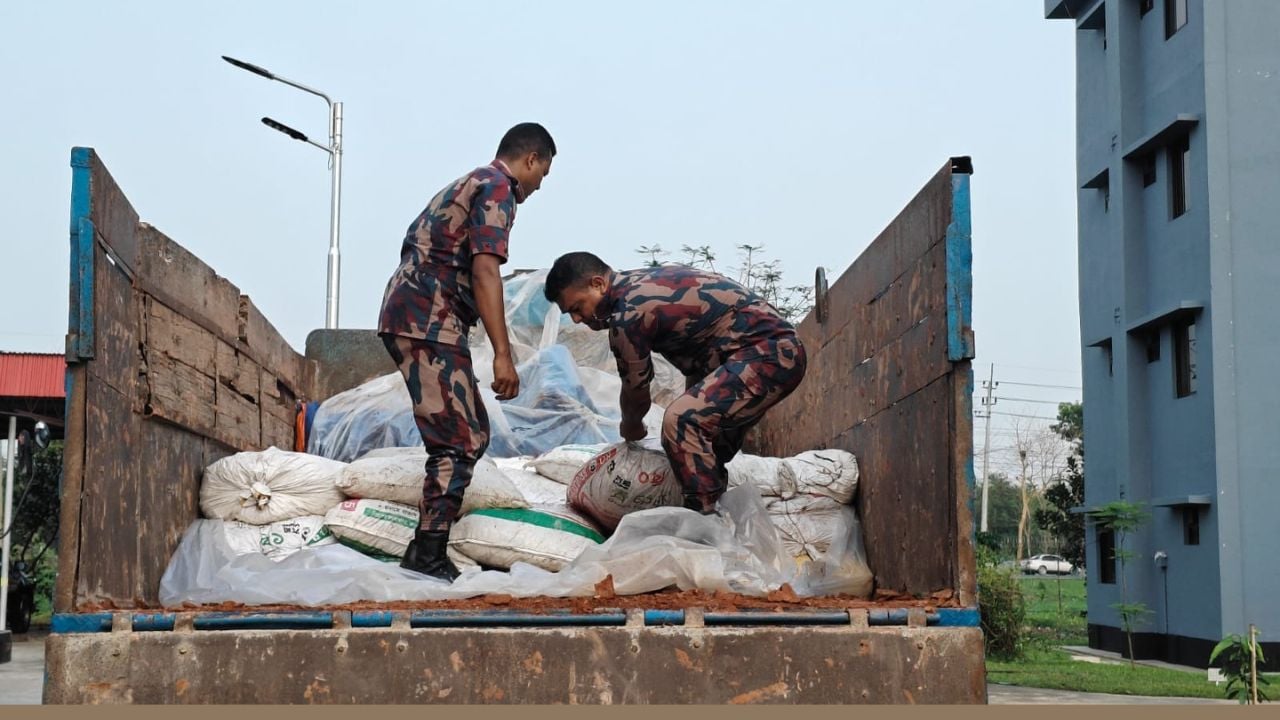 মাধবপুরে ২ কোটির টাকার ভারতীয় ওষুধ জব্দ