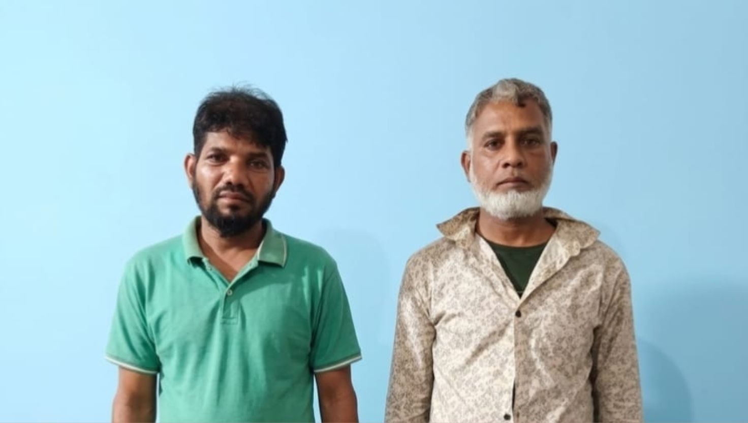 আড়াইহাজারে প্রাইভেটকার আটকে ছিনতাইয়ের চেষ্টা, আটক ২