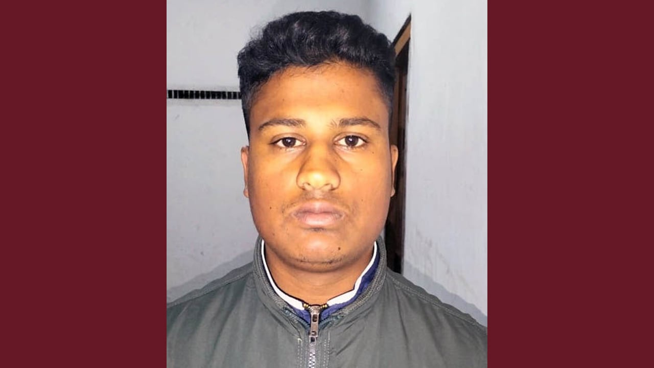 ধুনটে যুবদল নেতার ওপর ককটেল হামলা, কাঠমিস্ত্রি গ্রেপ্তার