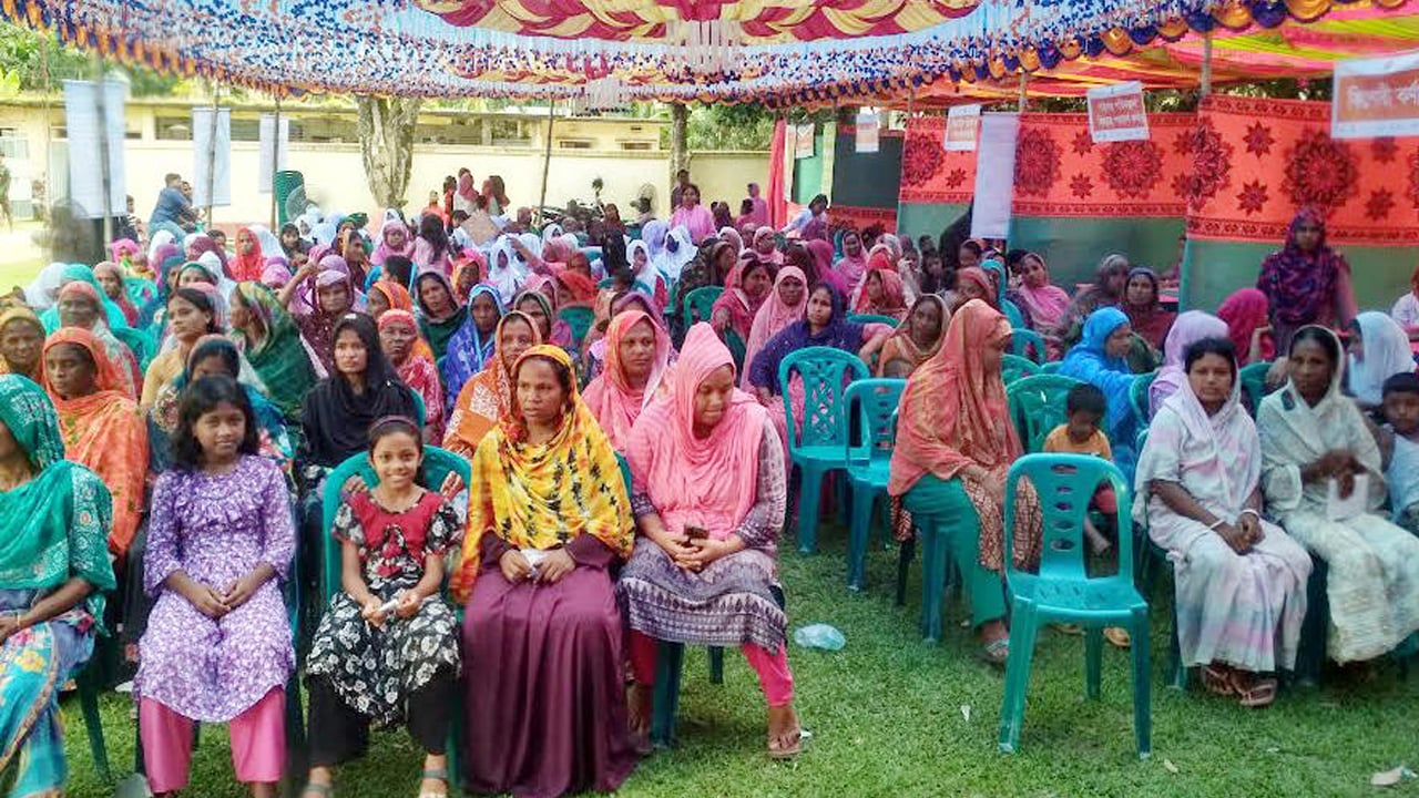 ফুলবাড়ীতে ব্যতিক্রমী বউ-শাশুড়ি মেলা