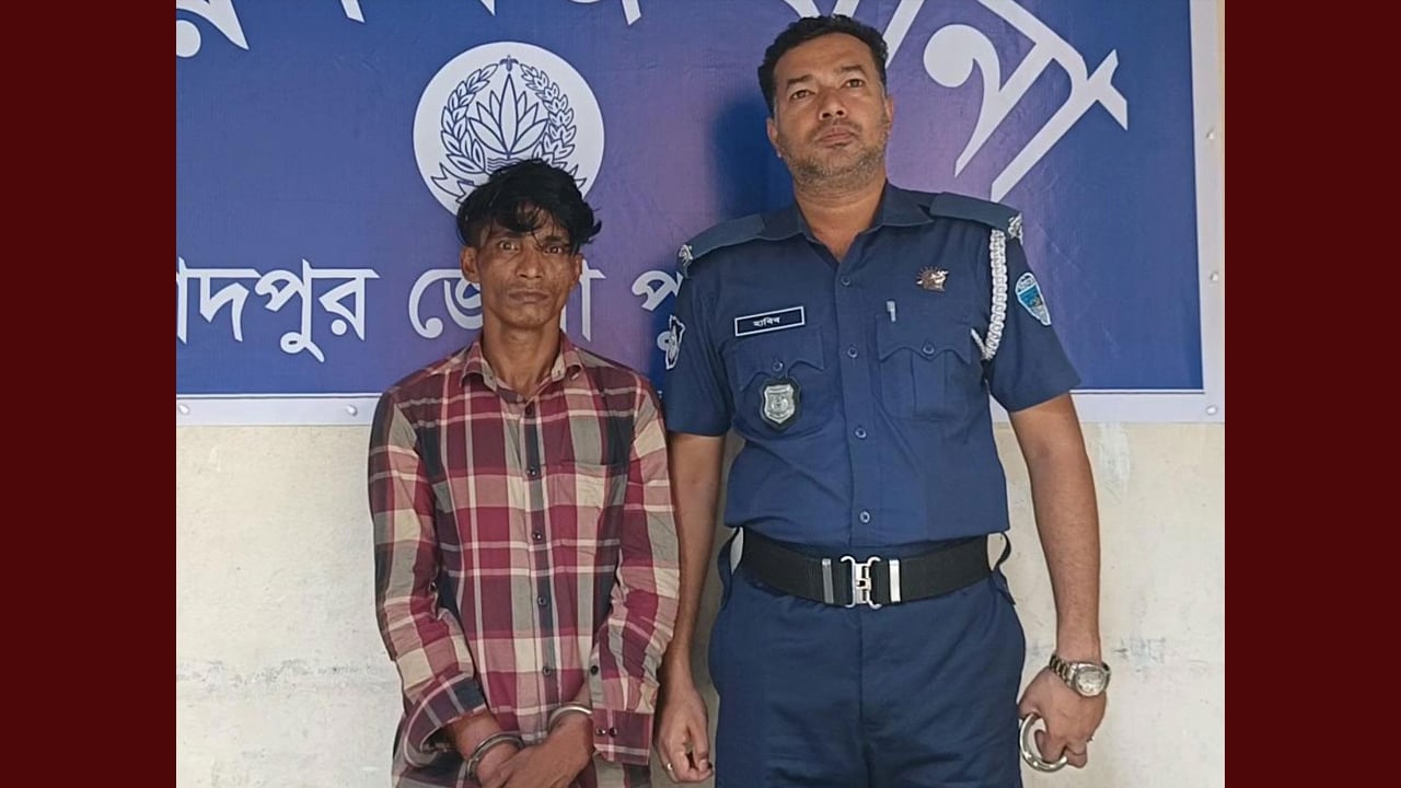 সাজাপ্রাপ্ত আসামি আটককালে পুলিশের ওপর হামলা, গ্রেপ্তার ৪