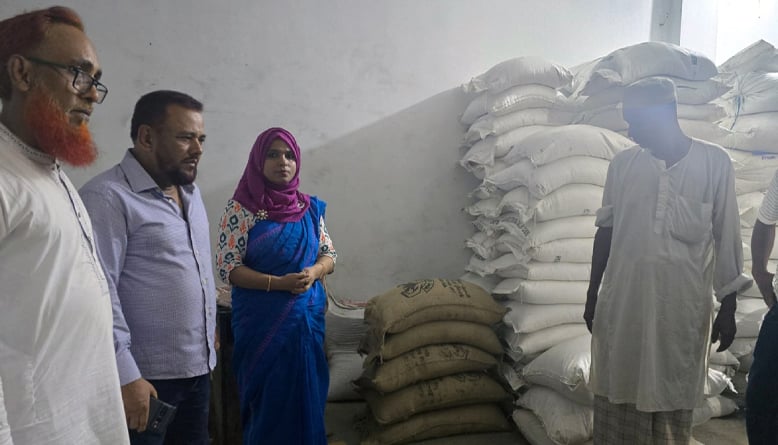 ফরিদগঞ্জে ৯২ বস্তা সরকারি চাল জব্দ, ২ ব্যবসায়ীর জেল-জরিমানা