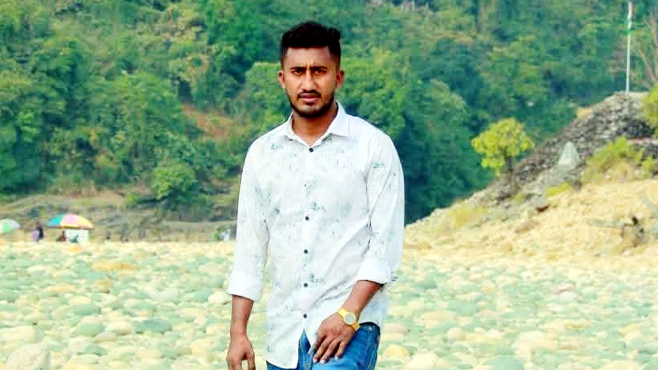 সৈকতের ঝাউবাগানে মিলল সাংবাদিকের ঝুলন্ত লাশ