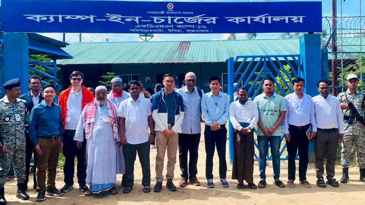 আসিয়ানের সংসদীয় মানবাধিকার সদস্যদের রোহিঙ্গা ক্যাম্প পরিদর্শন