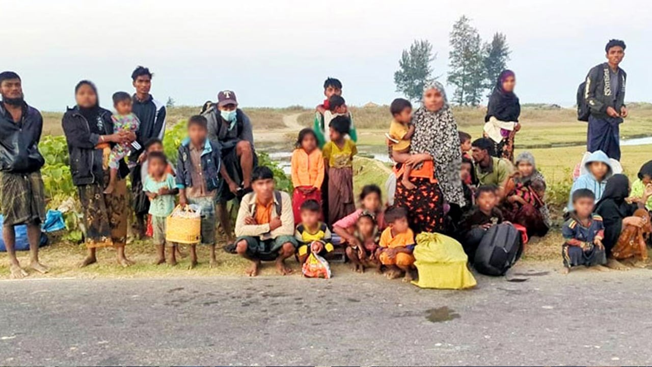 অনুপ্রবেশের অপেক্ষায় লাখো রোহিঙ্গা, ৩৩ জেলে অপহরণ