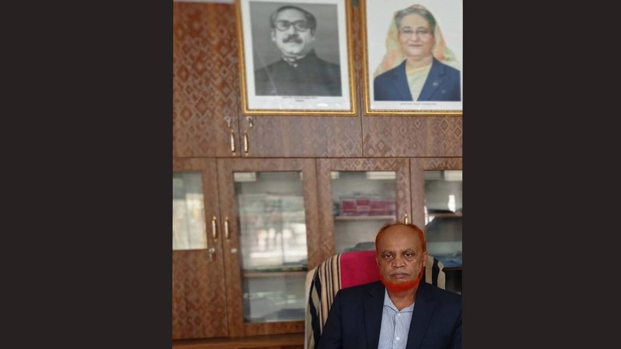 বিদায় সংবর্ধনার আড়ালে দুর্নীতি ঢাকার চেষ্টা