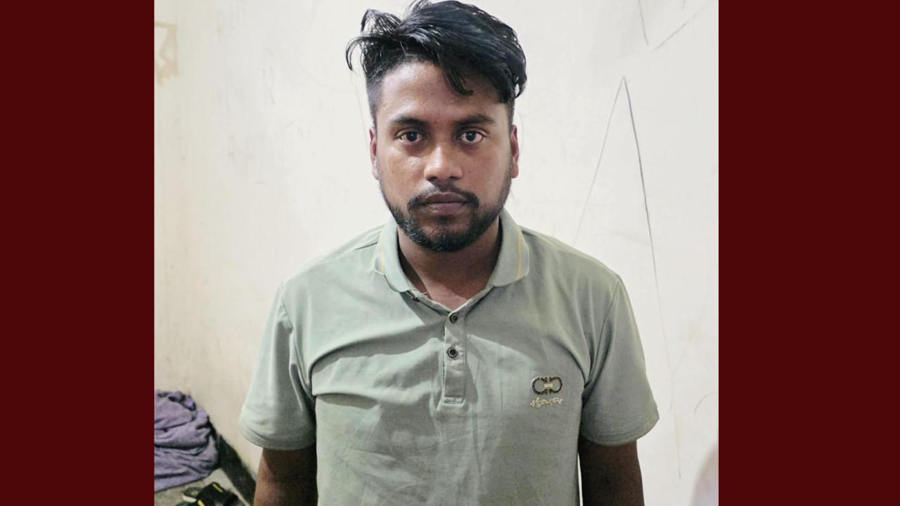 পাসপোর্ট কার্যালয় থেকে রোহিঙ্গা যুবক আটক