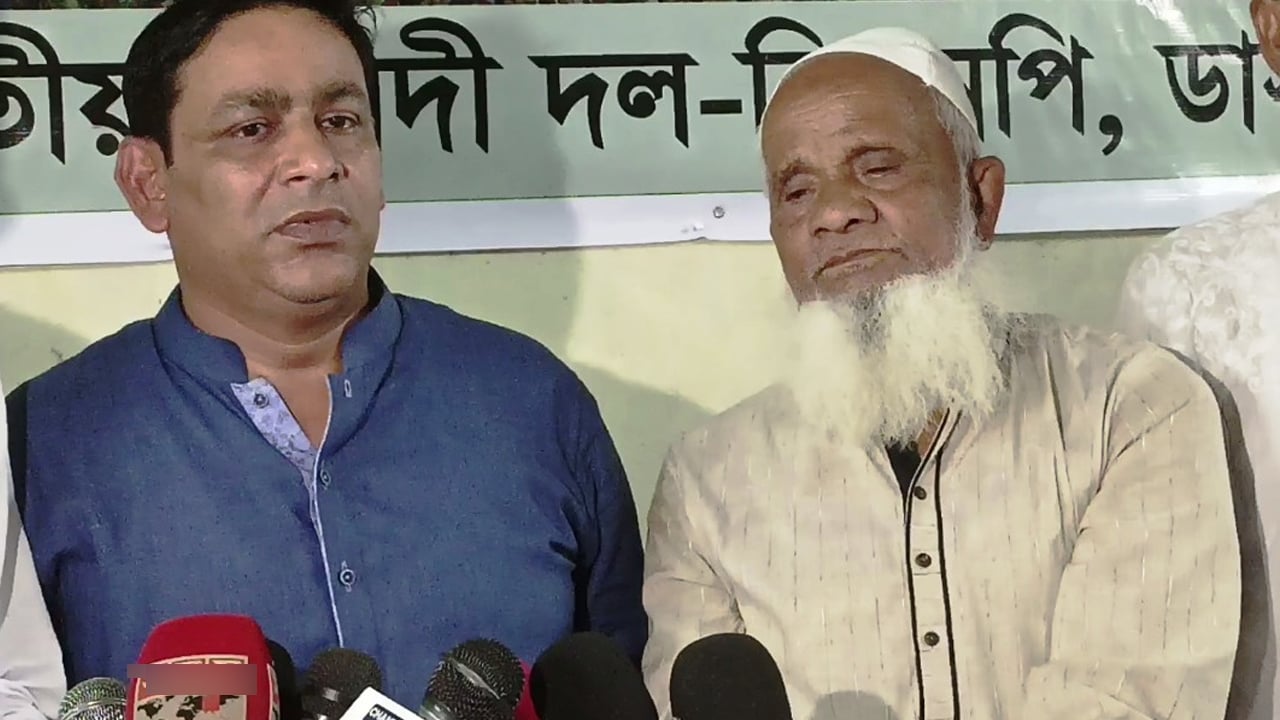 অঝোরে কাঁদলেন গুম ফেরত বিএনপি নেতা আনিসুর রহমান