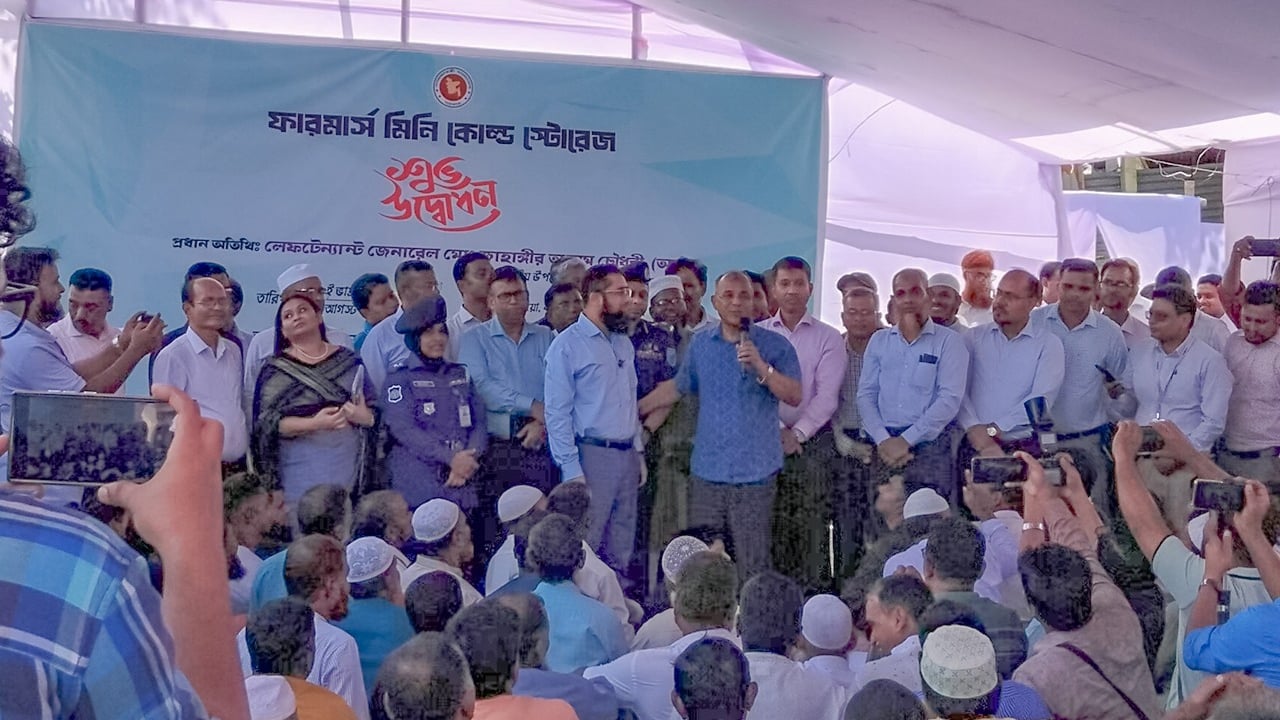 দেশব্যাপী একশ মিনি হিমাগার নির্মাণ করা হবে: কৃষি উপদেষ্টা