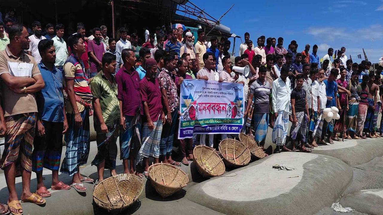 নিষেধাজ্ঞার সময়ে ভারতীয় জেলেদের অনুপ্রবেশ বন্ধের দাবি