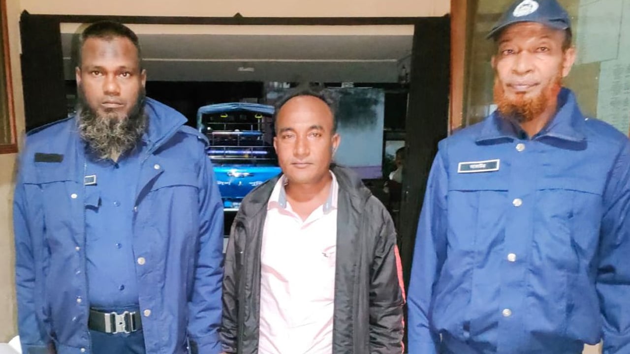 কাউনিয়ায় যুবলীগ নেতা মিলন গ্রেপ্তার