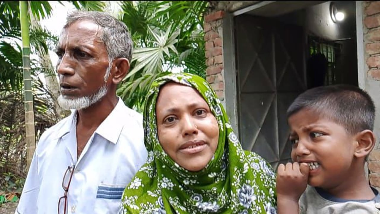 জরিমানার টাকা জোগাড় করতে সন্তান বিক্রি করতে চান গৃহবধূ