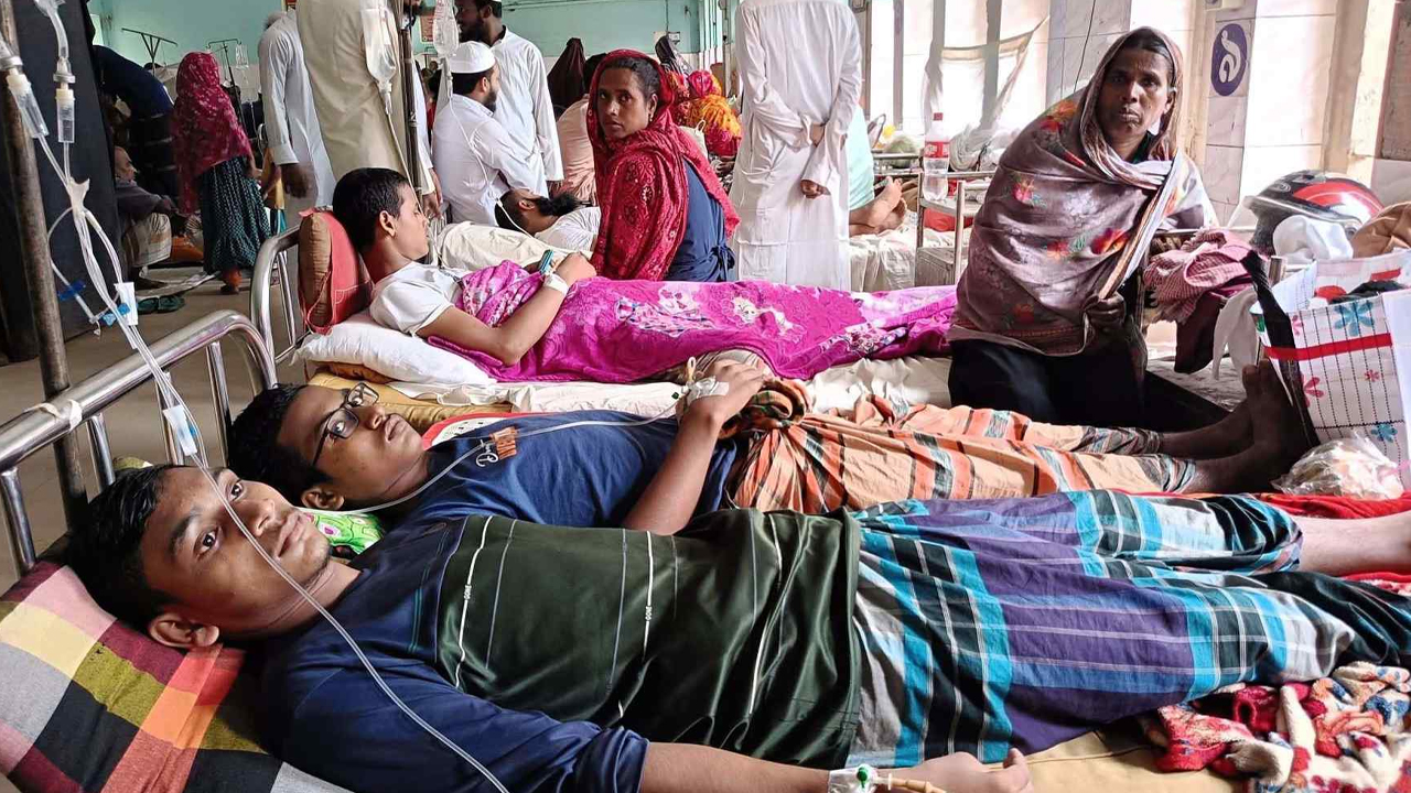 পোরশায় ৬০ মাদরাসা শিক্ষার্থী ডায়রিয়ায় আক্রান্ত