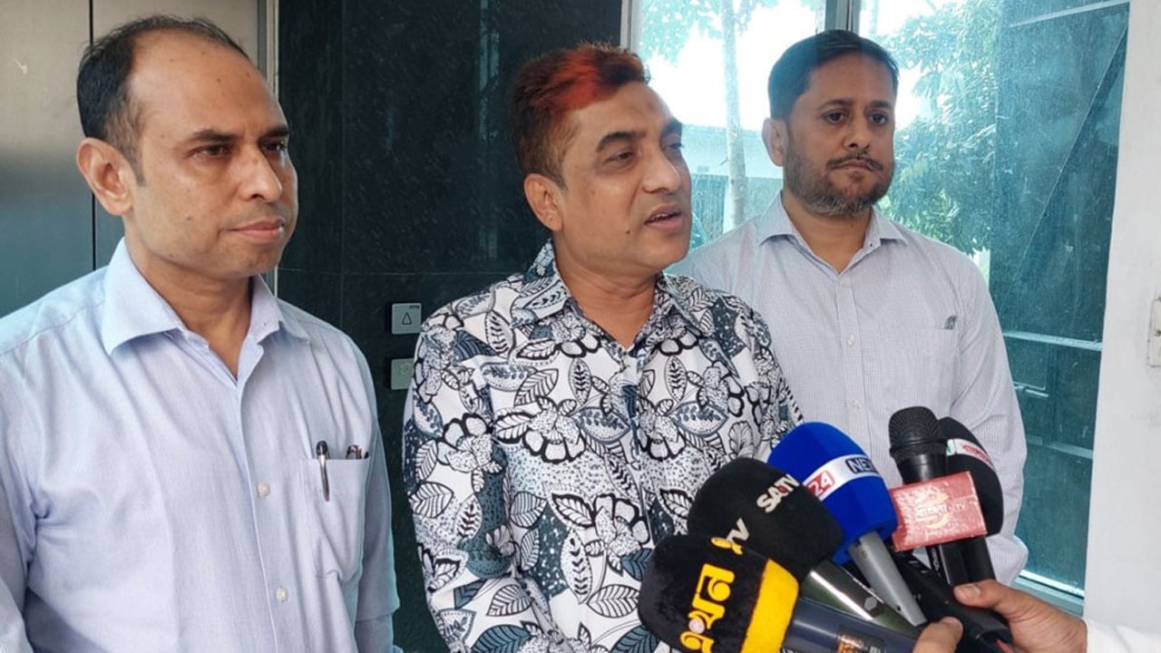‘দেশে কোনো খাদ্য ঘাটতি নেই’