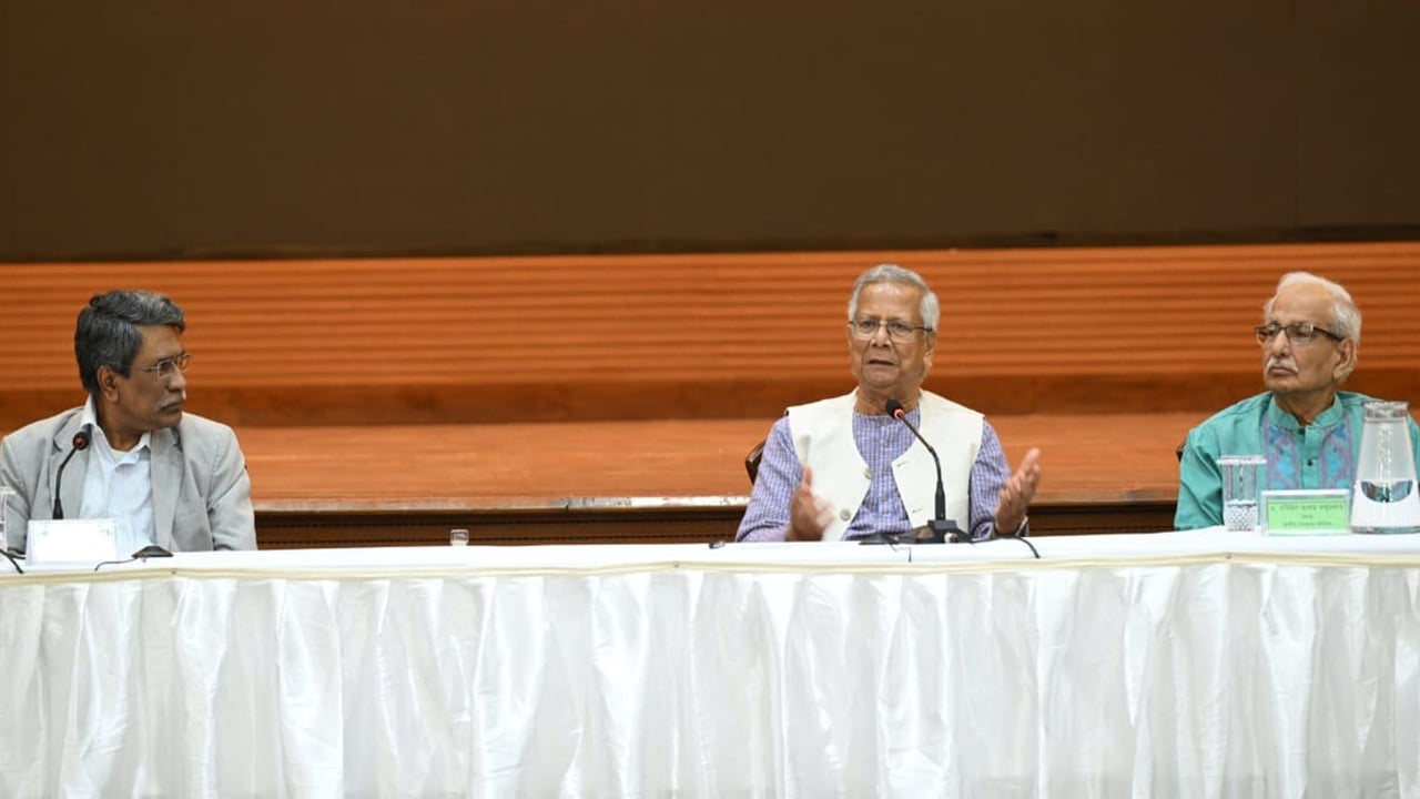ফেব্রুয়ারির প্রথমার্ধে মহোৎসবে নির্বাচন হবে: ড. ইউনূস
