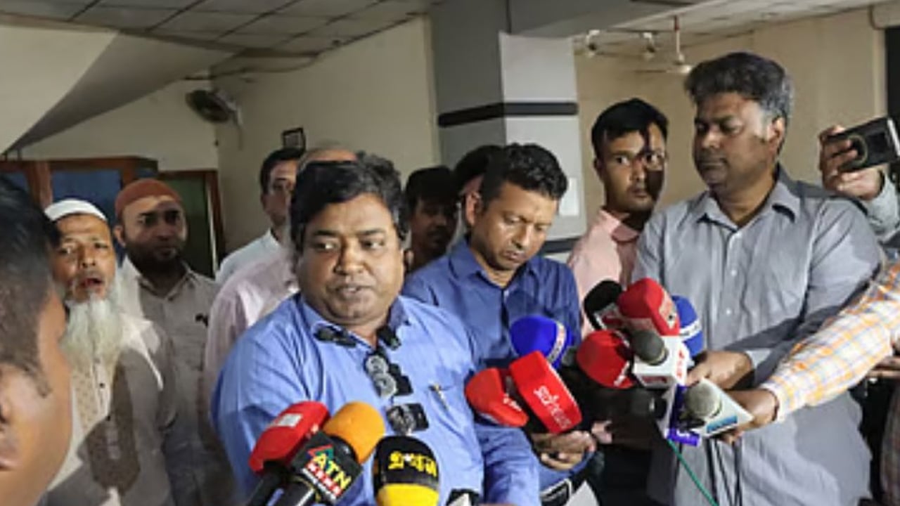রাবির কর্মকর্তা-কর্মচারীদের কর্মস্থলে ফেরার আহ্বান