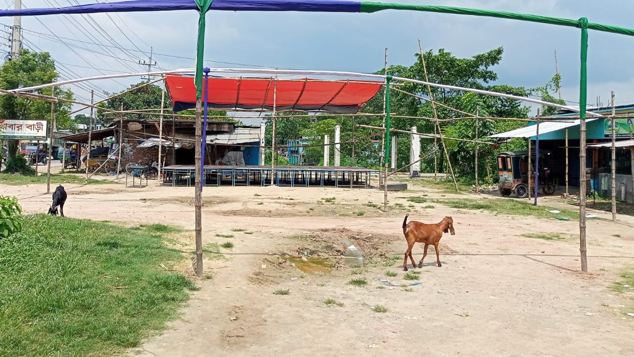 দু’পক্ষের সংঘর্ষের ঘটনায় মামলা: ফাঁকা পড়ে আছে বিএনপির মঞ্চ