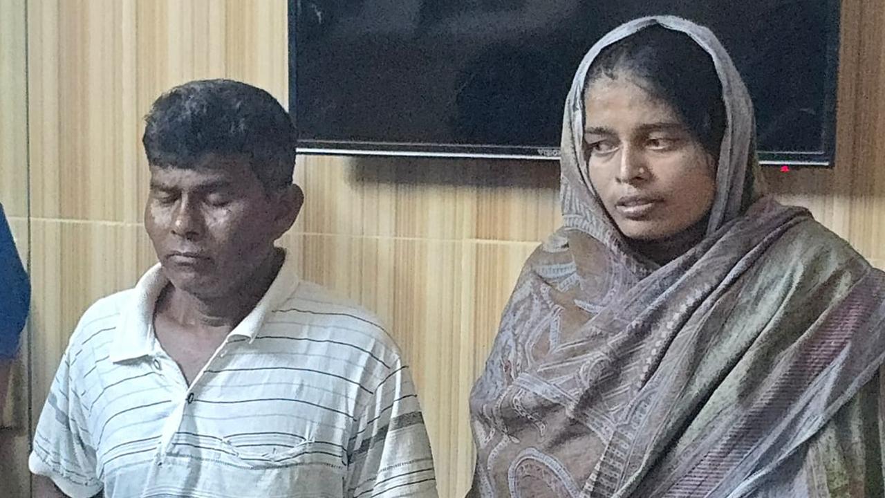পাবনার সাঁথিয়ায় মাকে মারপিটের ভাইরাল ঘটনায় ছেলে-পুত্রবধূ আটক