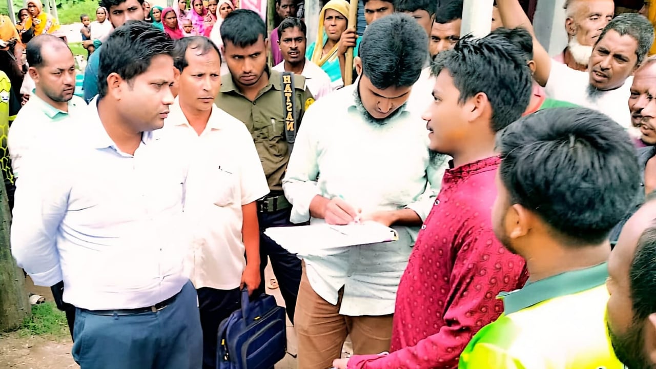 নীলফামারীতে খাদ্যবান্ধব কর্মসূচিতে অনিয়ম, ডিলারকে জরিমানা