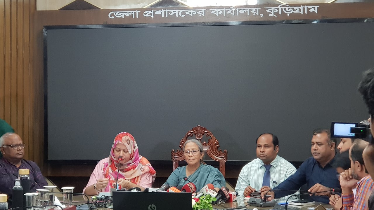 চাপ নয়, ভারতের অনুরোধে ইলিশ পাঠাচ্ছি: উপদেষ্টা ফরিদা আখতার