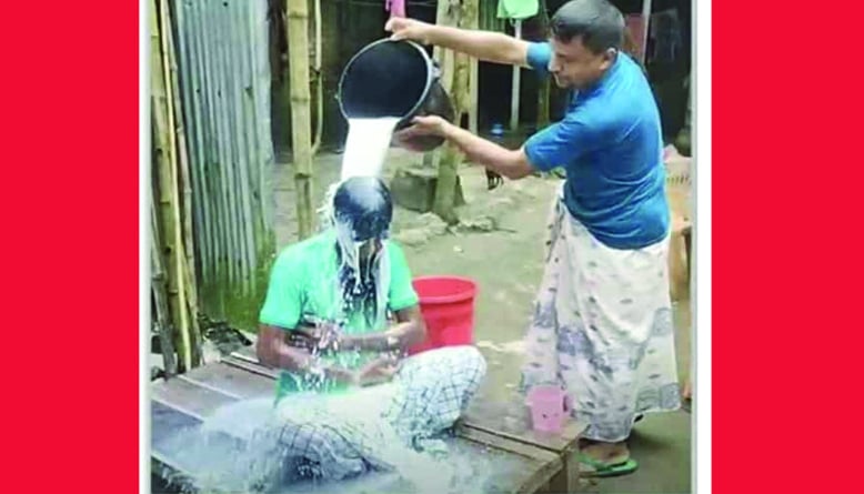 স্ত্রী তালাক দিয়ে ৪০ লিটার দুধে গোসল করলেন লিটন