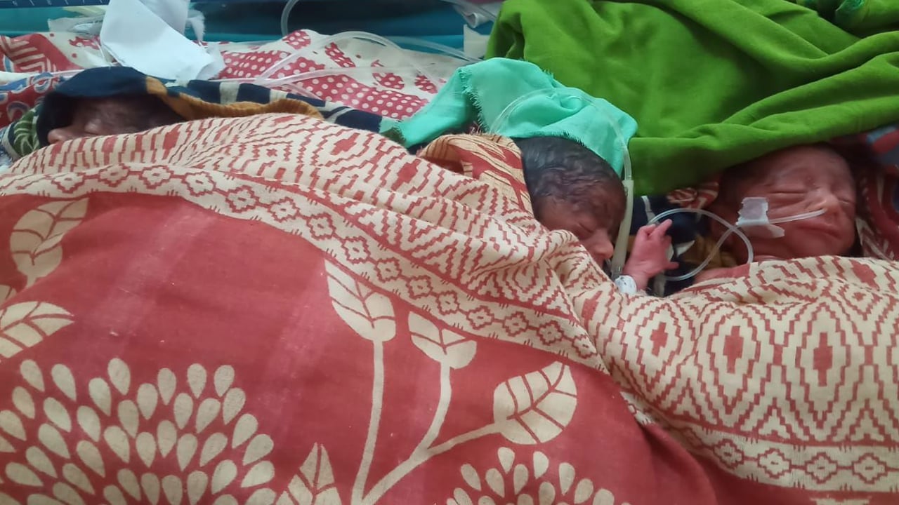 নরমাল ডেলিভারিতে একসঙ্গে জন্ম নিলো পাঁচ সন্তান