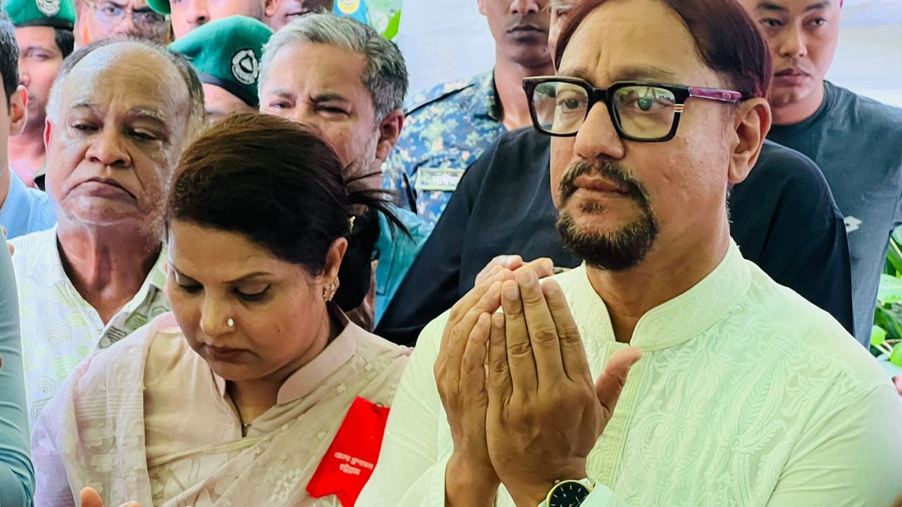 ‘এই দেশ আর কখনো ফ্যাসিস্টদের হাতে যাবে না’