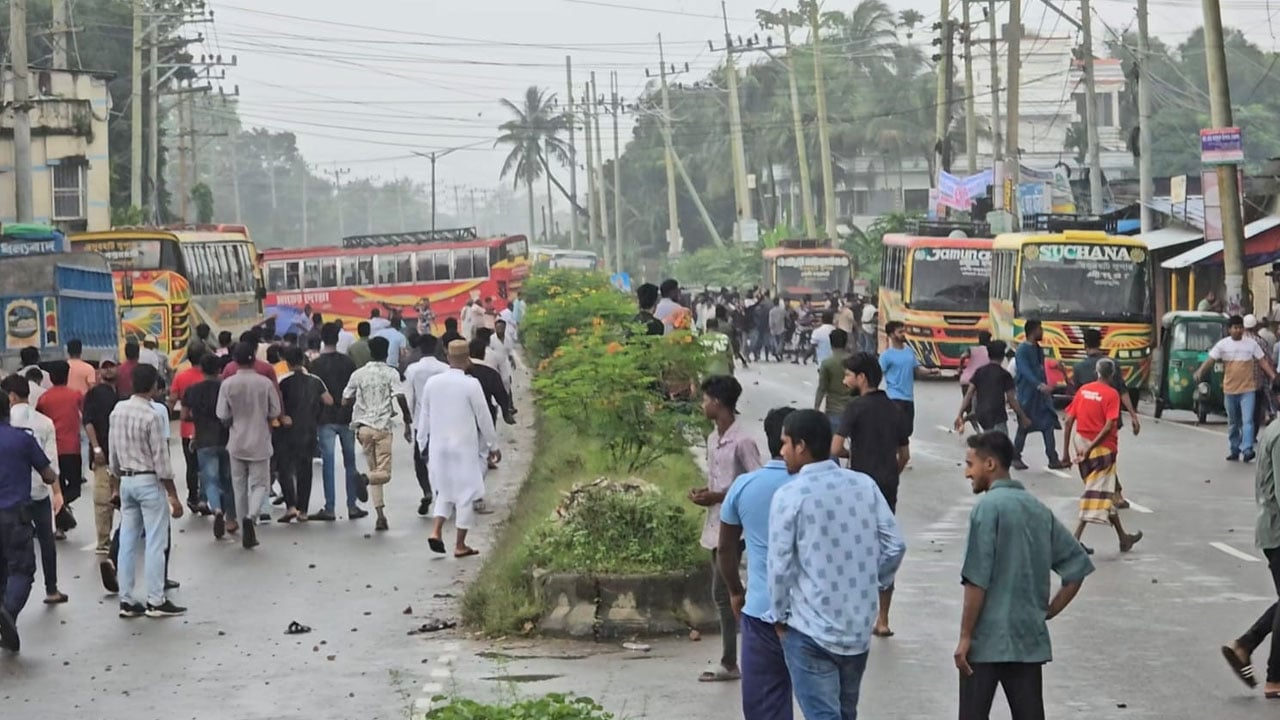 ফেনীতে বিএনপির দুই গ্রুপে সংঘর্ষ, আহত ১৫
