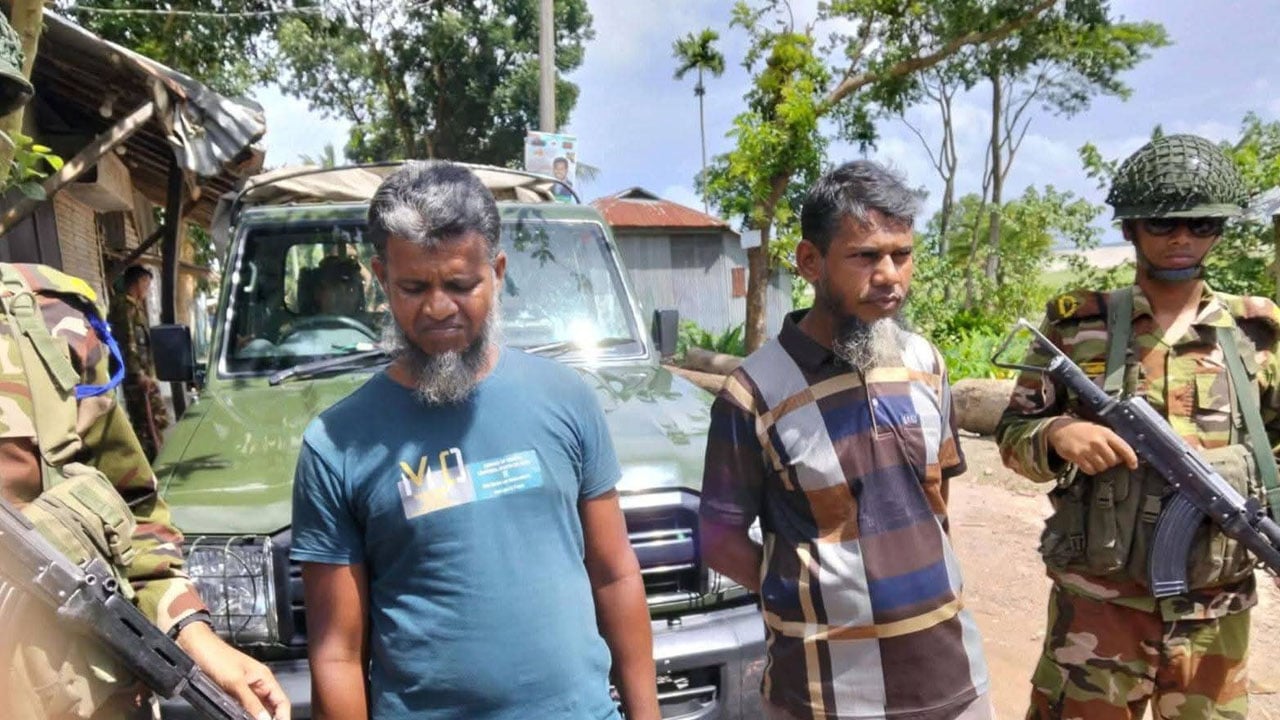 চাল বিতরণে অনিয়ম, গণঅধিকারের ২ নেতা গ্রেপ্তার