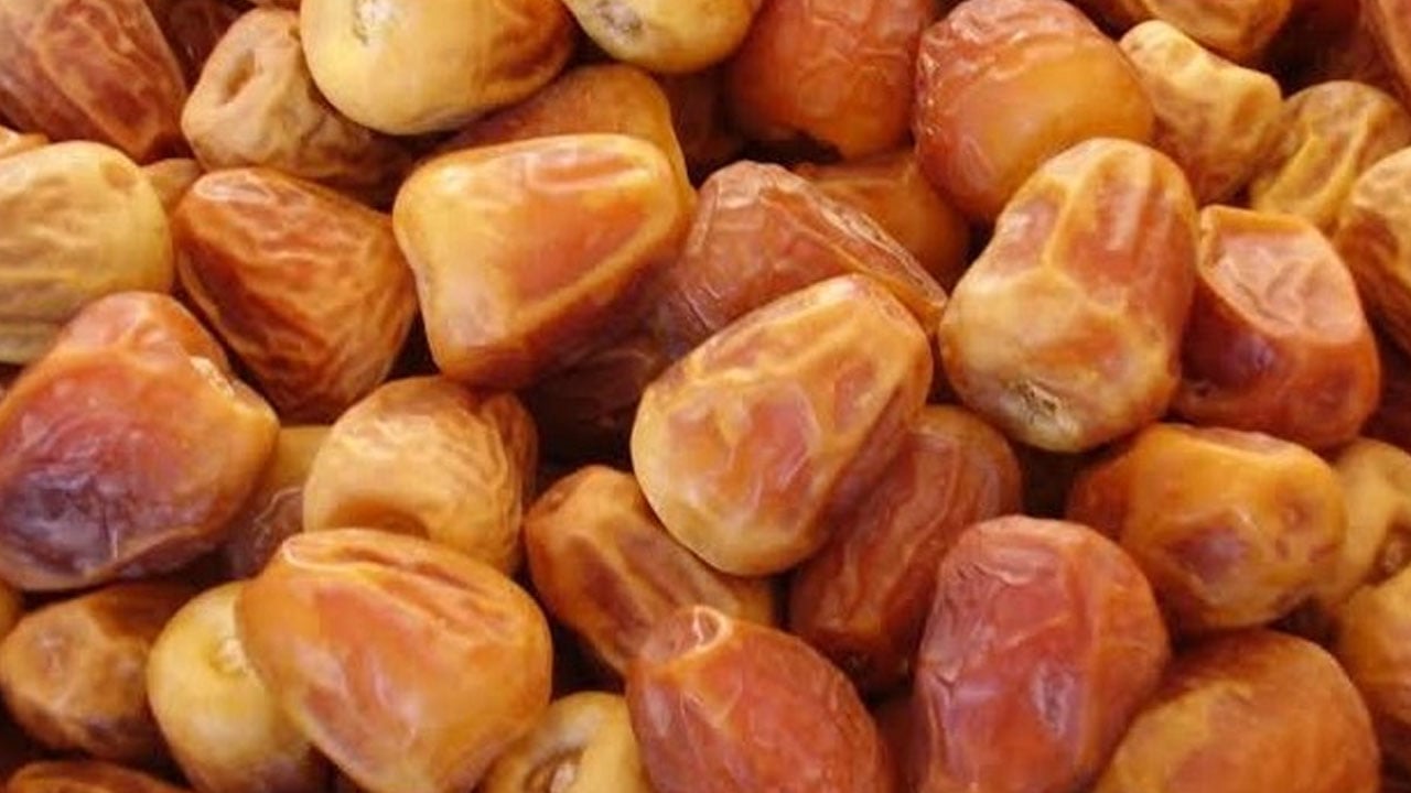 রমজানে খেজুরের দাম কমাতে চায় সরকার