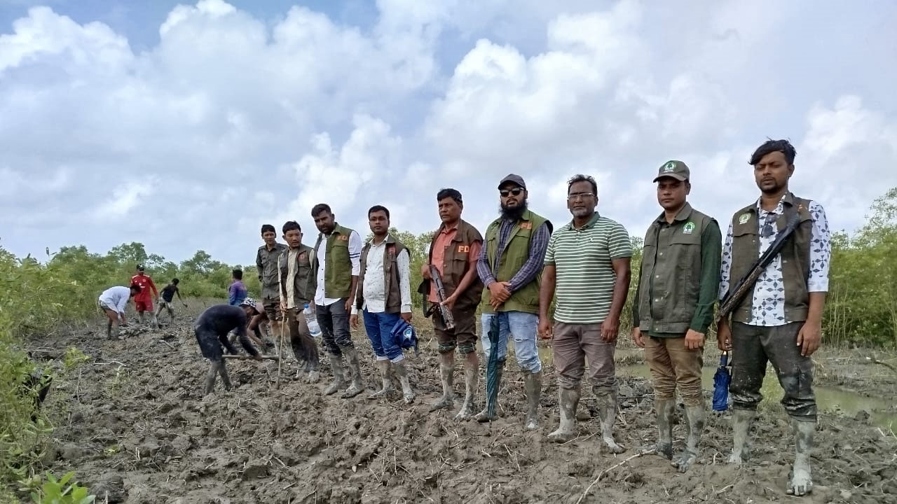 যুবদল নেতার দখলে থাকা ৫০ একর জমি মুক্ত