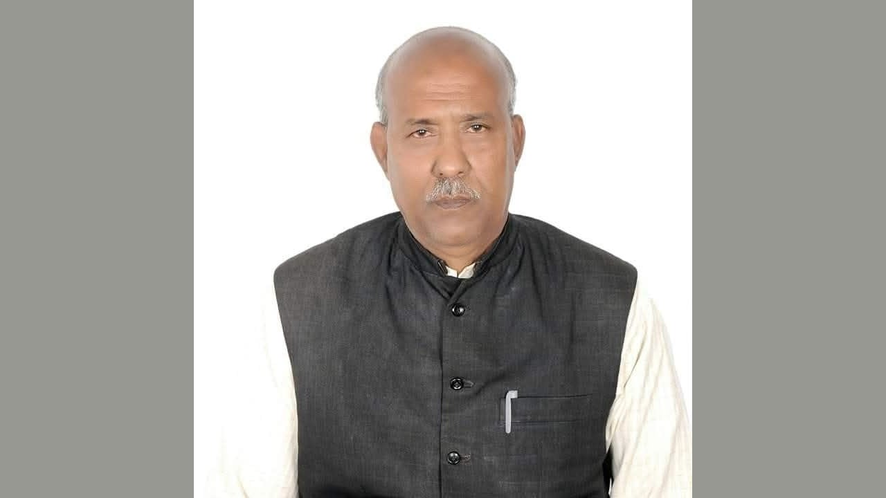 পুলিশের বিশেষ অভিযানে গ্রেপ্তার নাটোরের আওয়ামী লীগ নেতা