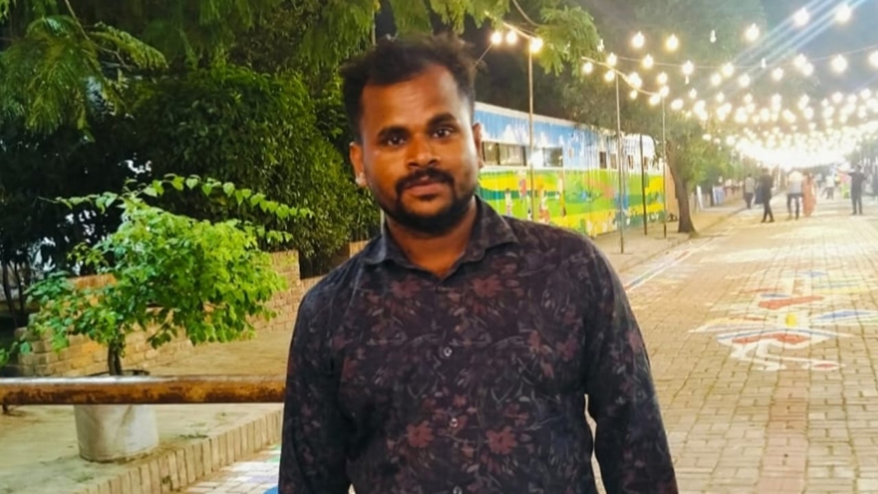 যেভাবে পারিবারিক সংঘর্ষে আহত রাসেল হয়ে গেলেন জুলাইযোদ্ধা!