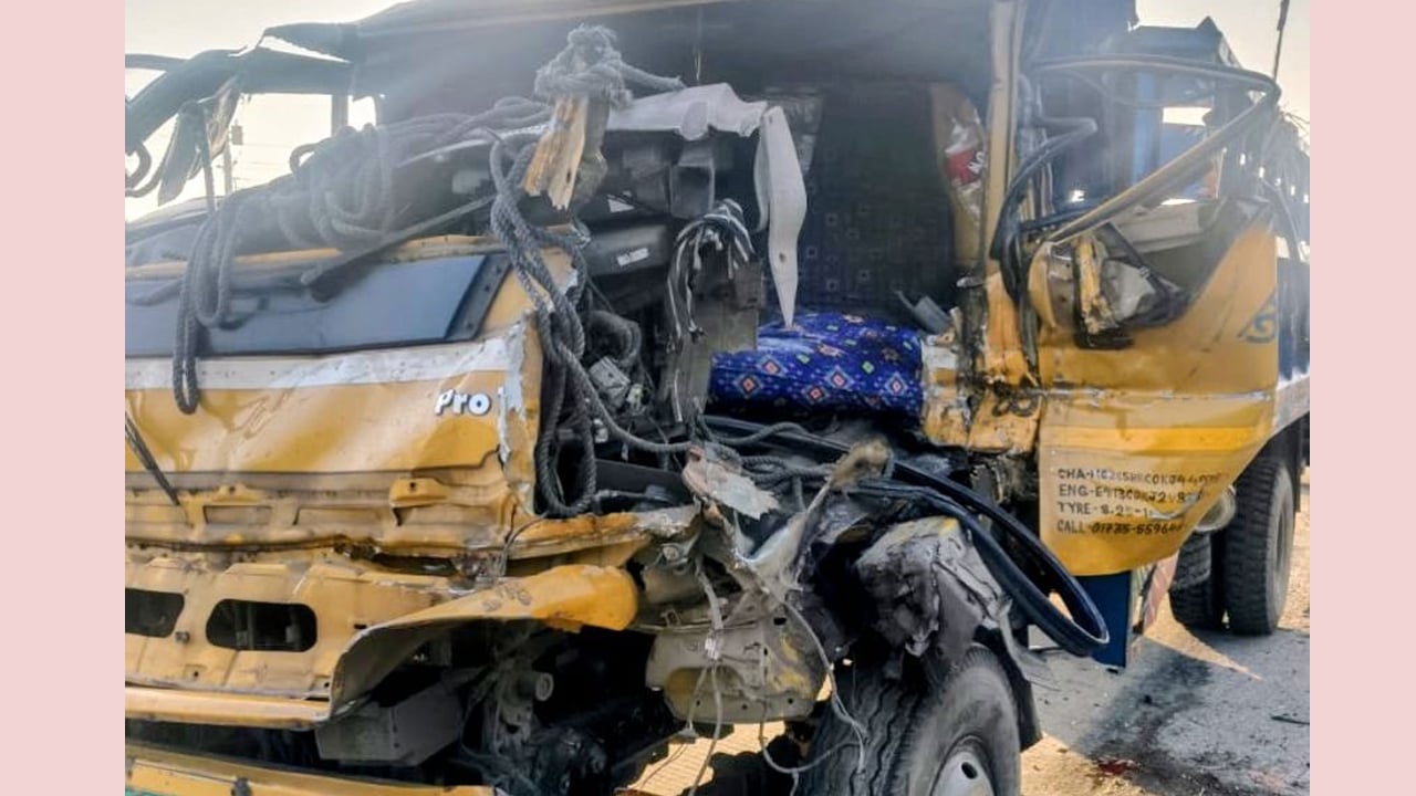 শেরপুরে ট্রাকের ধাক্কায় নিহত ১