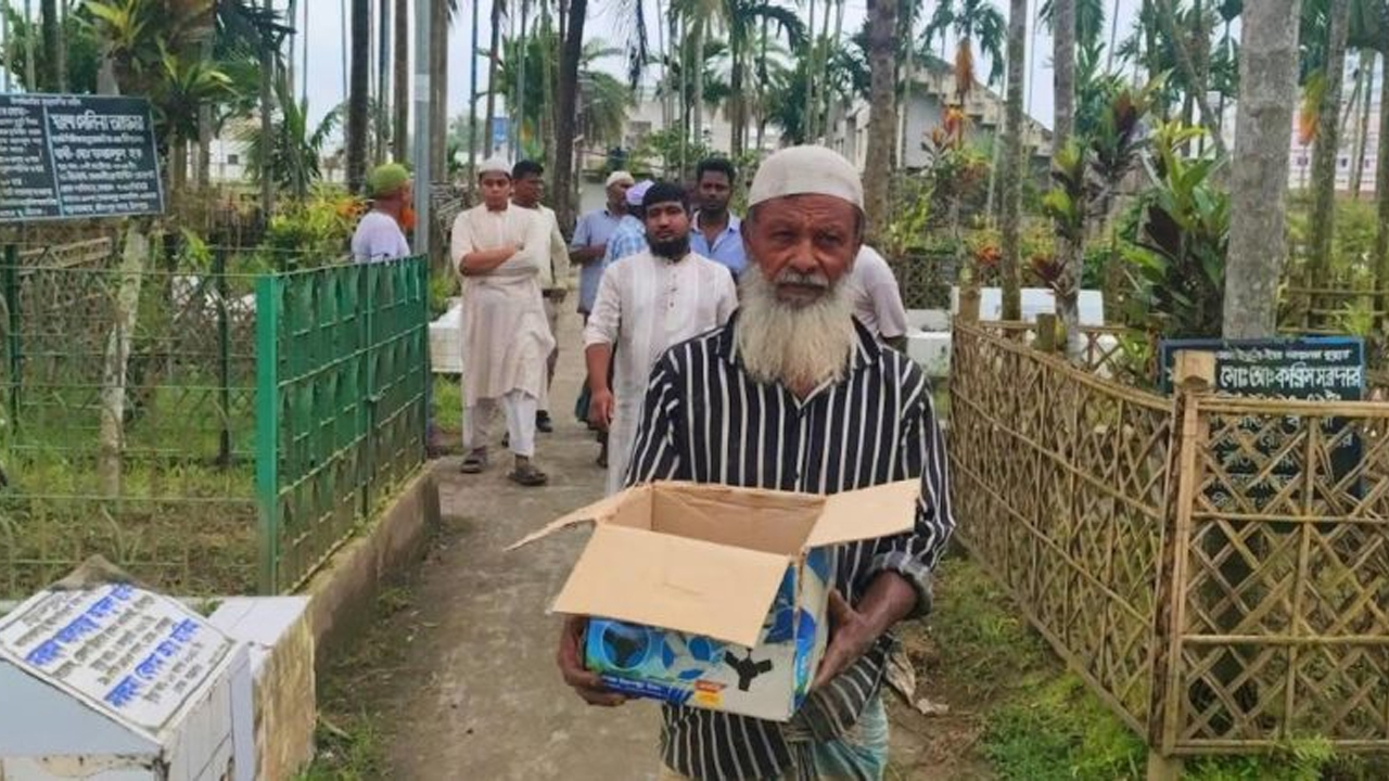 চাঁদপুরের সেই নবজাতক মারা গেছে, দাফন পৌর কবরস্থানে