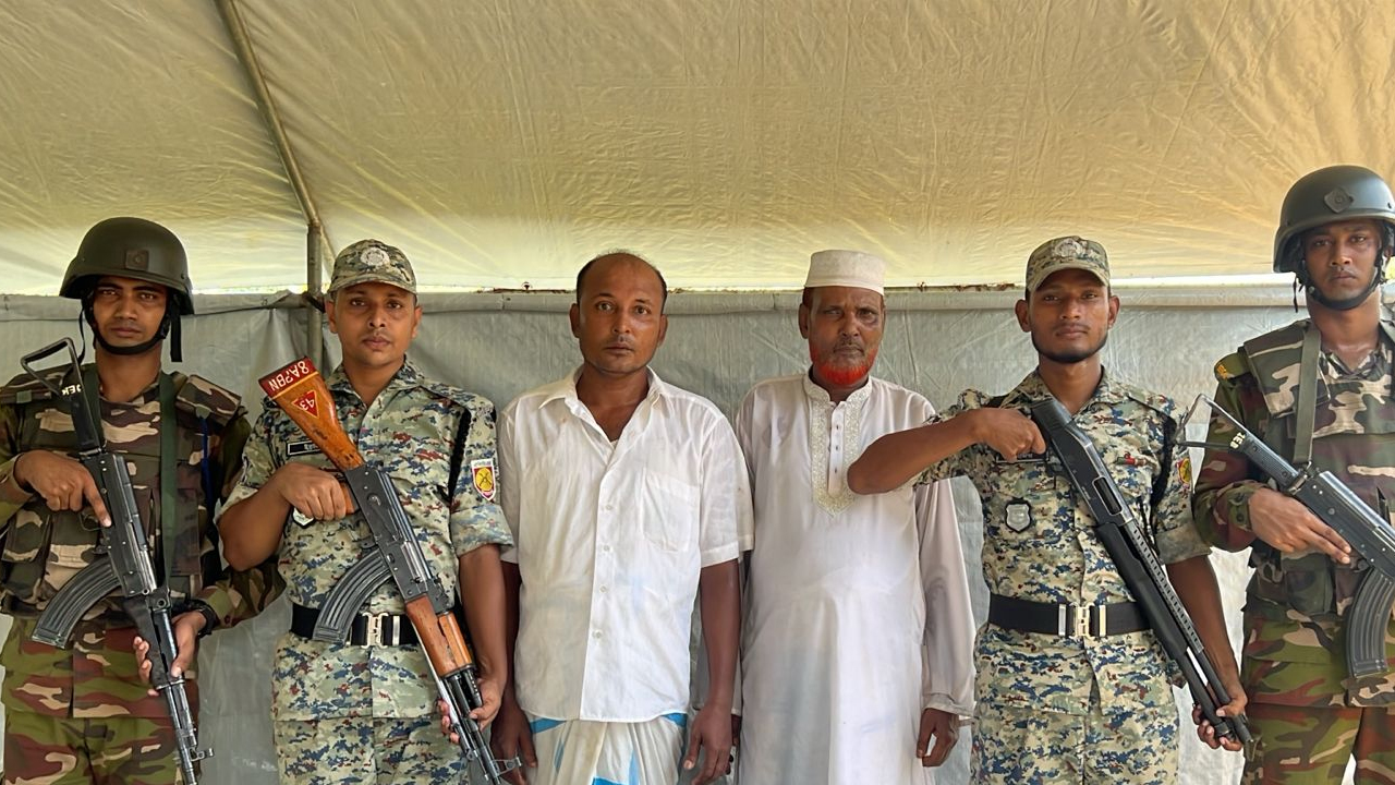 ১০ হাজার ইয়াবাসহ দুই পাচারকারী আটক