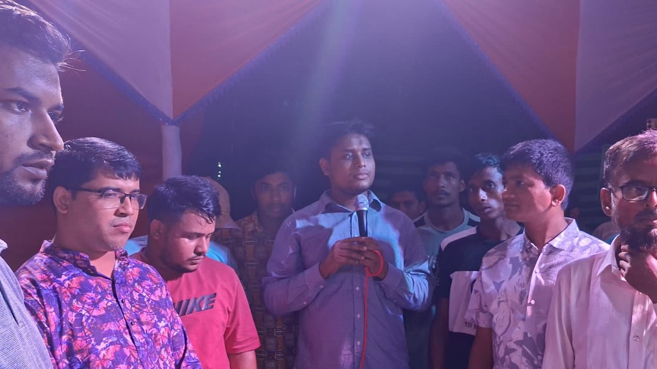 সাম্প্রদায়িক সম্প্রীতি শিখতে বাংলাদেশে আসতে হবে ভারতকে: হাসনাত আব্দুল্লাহ