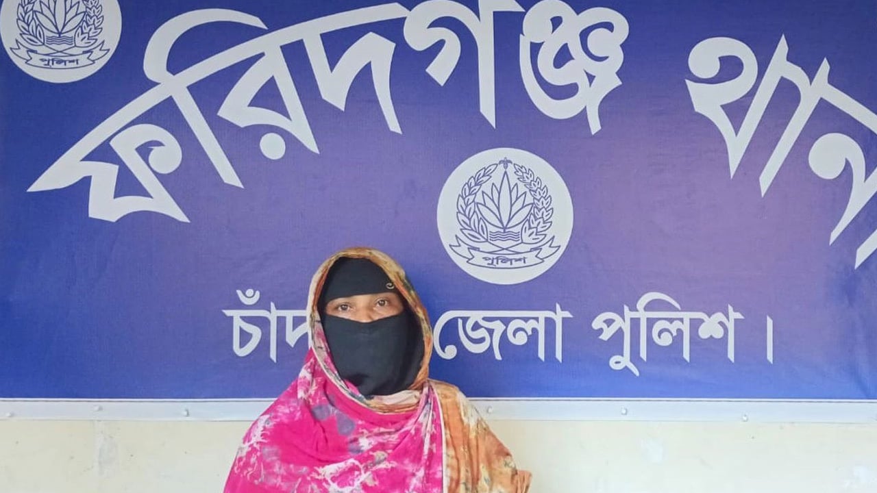 দগ্ধ সেই গৃহবধূর মৃত্যু, ক্ষুব্ধ জনতা পুড়িয়ে দিয়েছে নাছিমার ঘর
