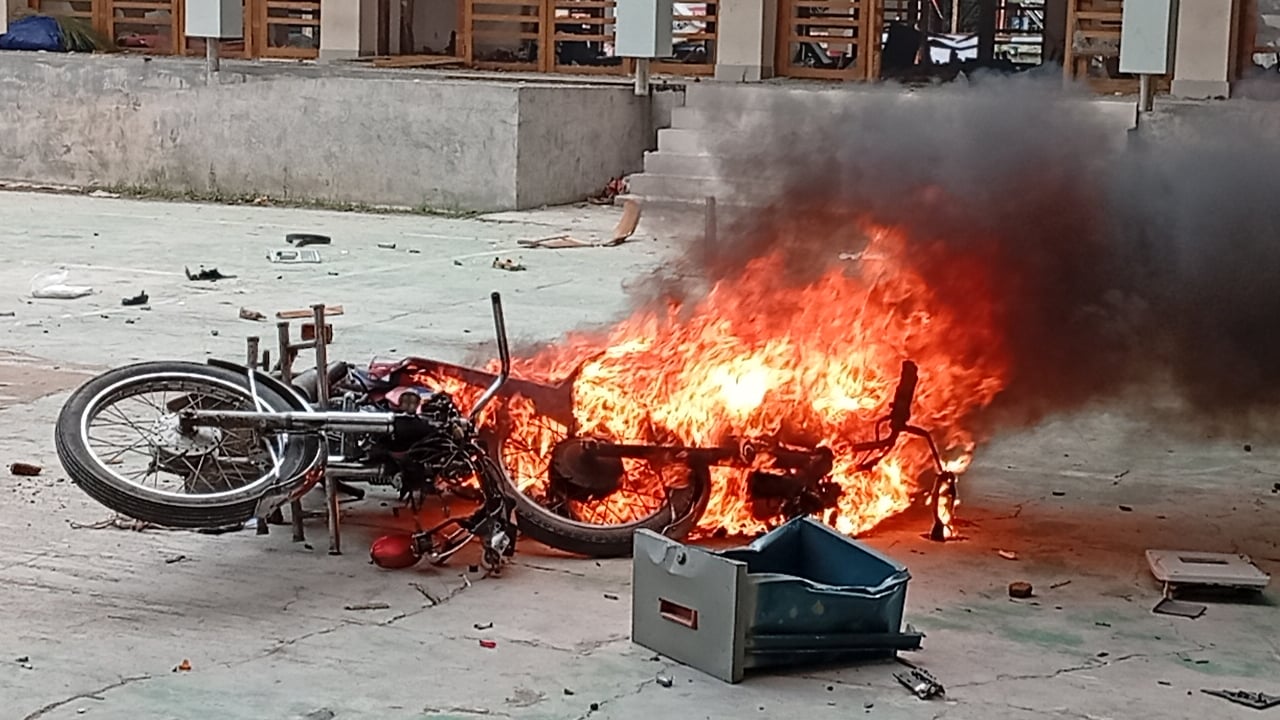 ভাঙ্গা থানা ও উপজেলা পরিষদে হামলা, মোটরসাইকেলে আগুন-কক্ষ ভাঙচুর