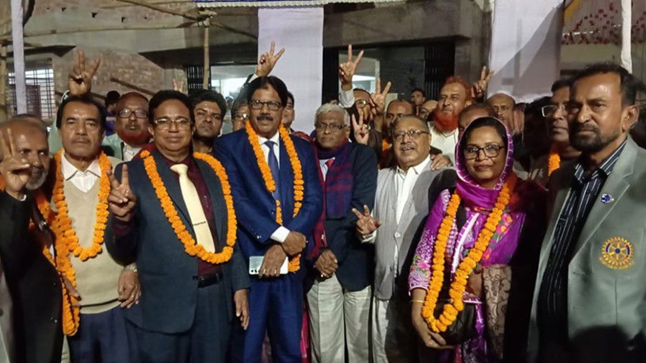 যশোর বারের নির্বাচনে বিএনপি সমর্থিত প্যানেলের নিরঙ্কুশ বিজয়