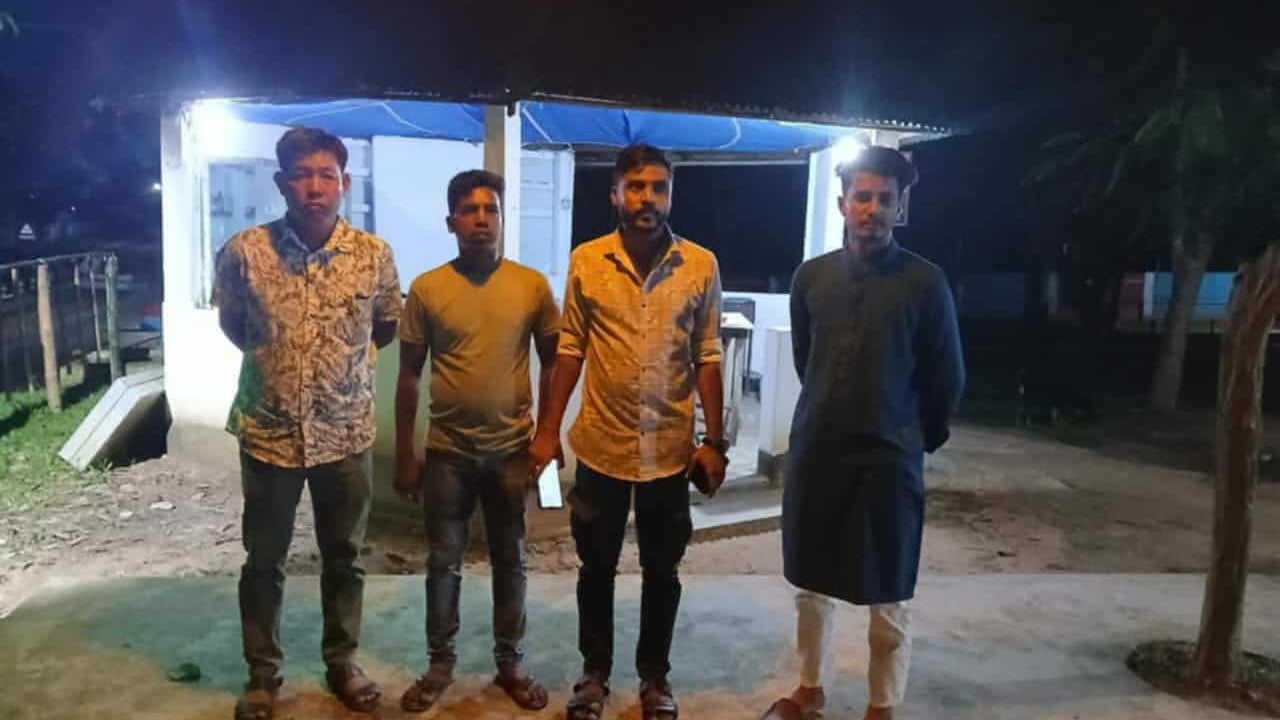 অপহরণ-চাঁদা আদায়ের অভিযোগ, স্বেচ্ছাসেবক দলের দুই নেতা বহিষ্কার