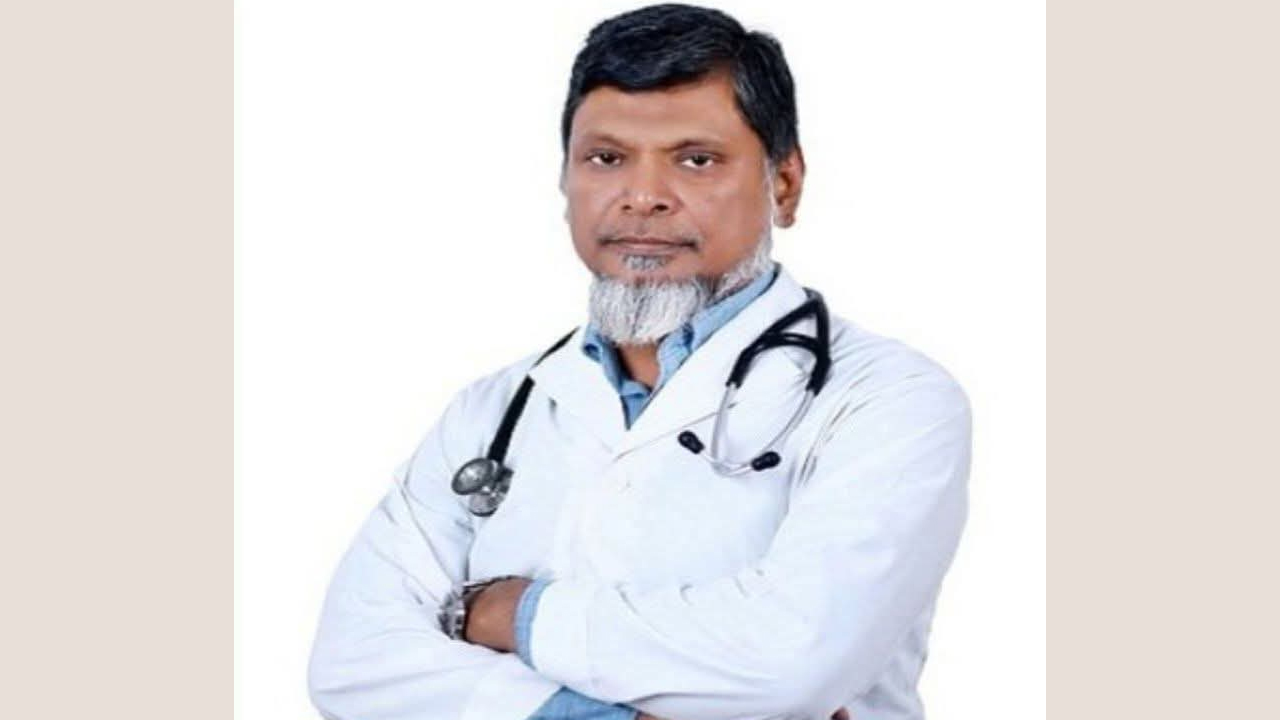 বখাটে বাইকারদের ধাওয়ায় ভয়ে গাড়িতেই চিকিৎসকের মৃত্যু