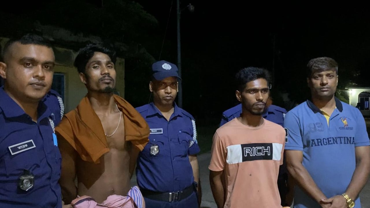 রাজৈরে ১৫০ পিস ইয়াবাসহ বিক্রেতা-গ্রাহক আটক