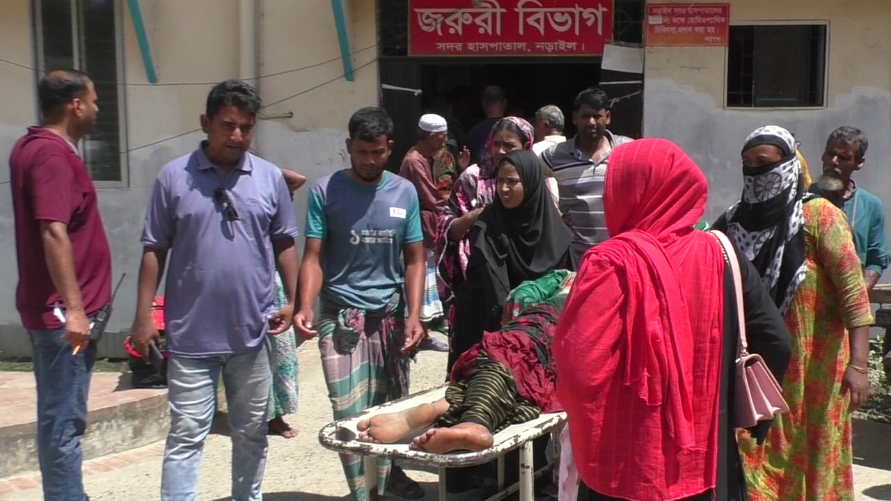 নড়াইলে দুইপক্ষের সংঘর্ষে নারীসহ ২৫ জন আহত