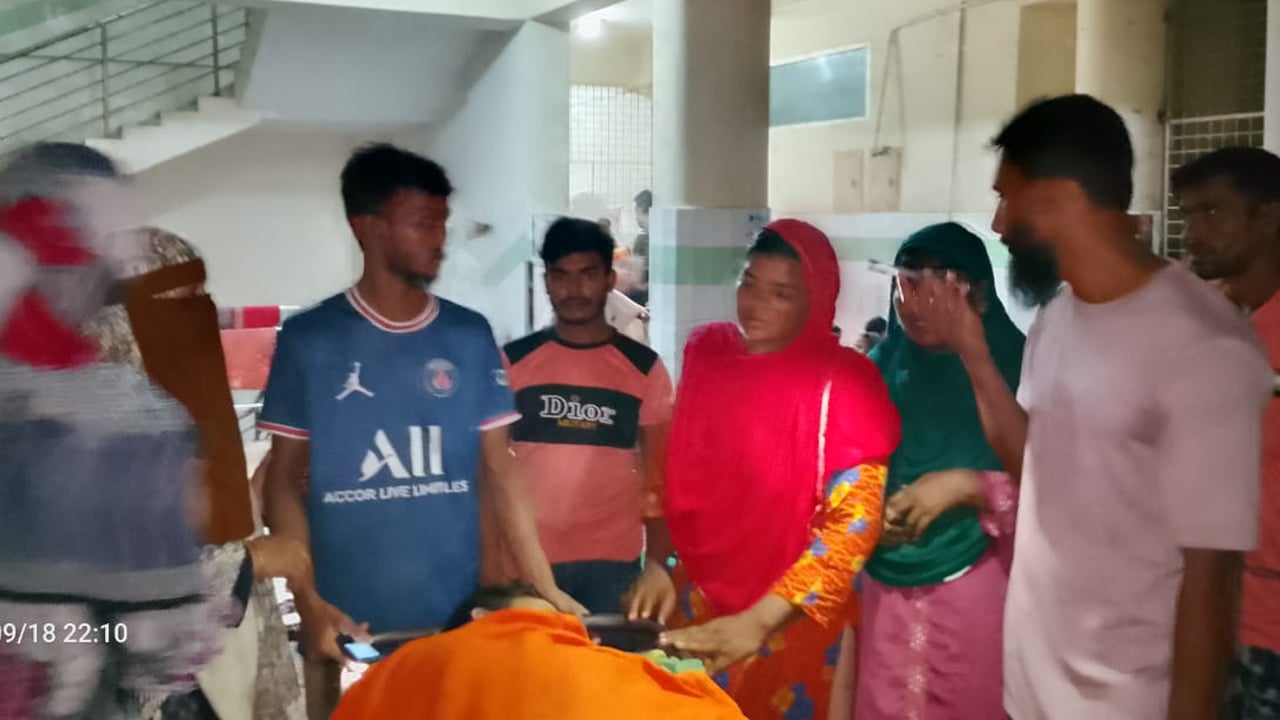 ঈশ্বরদীতে সাপের কামড়ে গৃহবধূর মৃত্যু