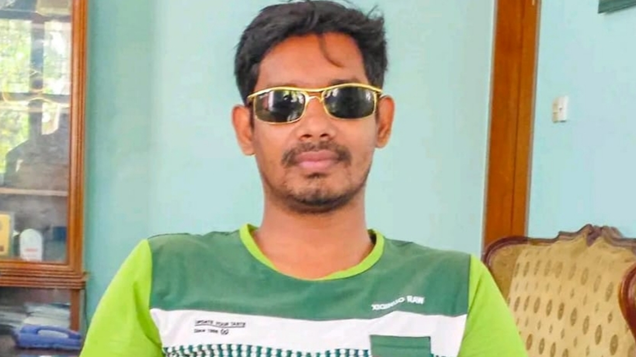 ঈশ্বরদী উপজেলার নিষিদ্ধঘোষিত ছাত্রলীগ সম্পাদক গ্রেপ্তার